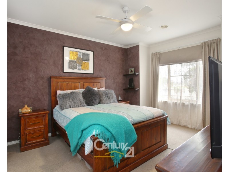 106 Ridgemont Drive, Berwick VIC 3806