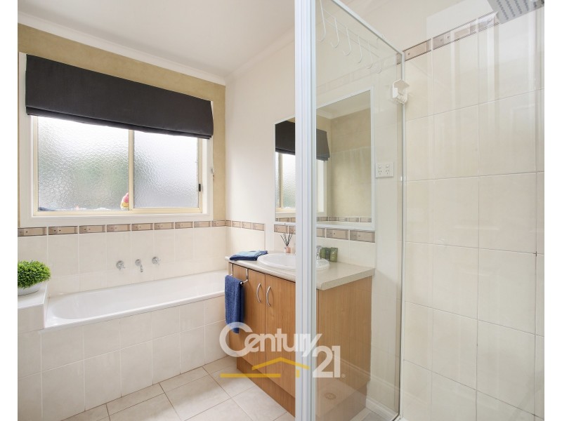 106 Ridgemont Drive, Berwick VIC 3806