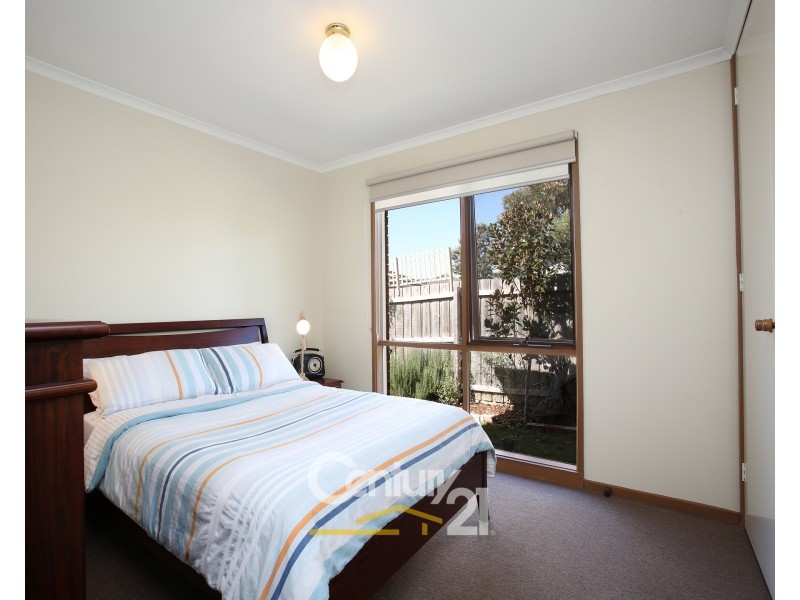 2/14 Wallowa Crescent, Narre Warren VIC 3805