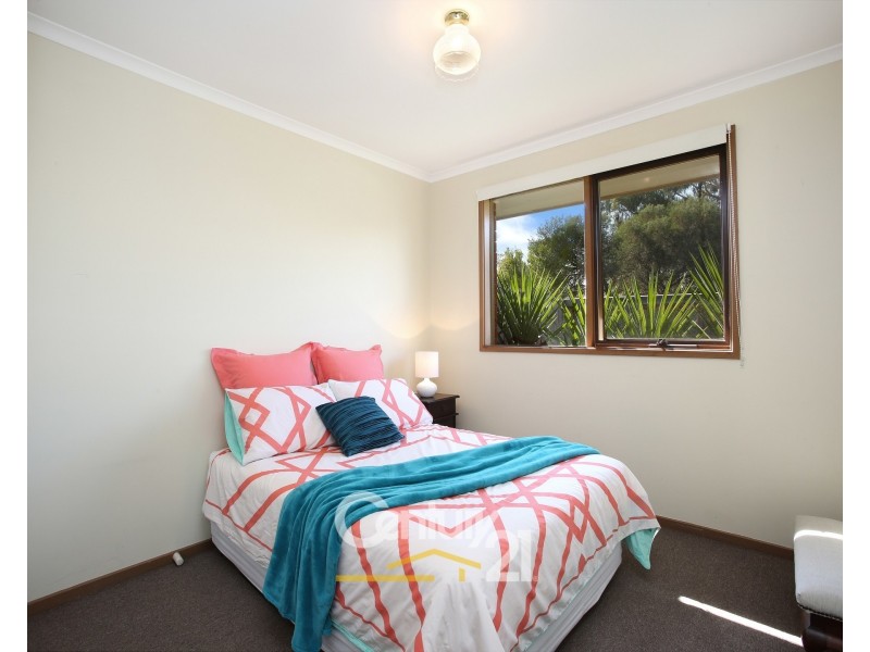 2/14 Wallowa Crescent, Narre Warren VIC 3805