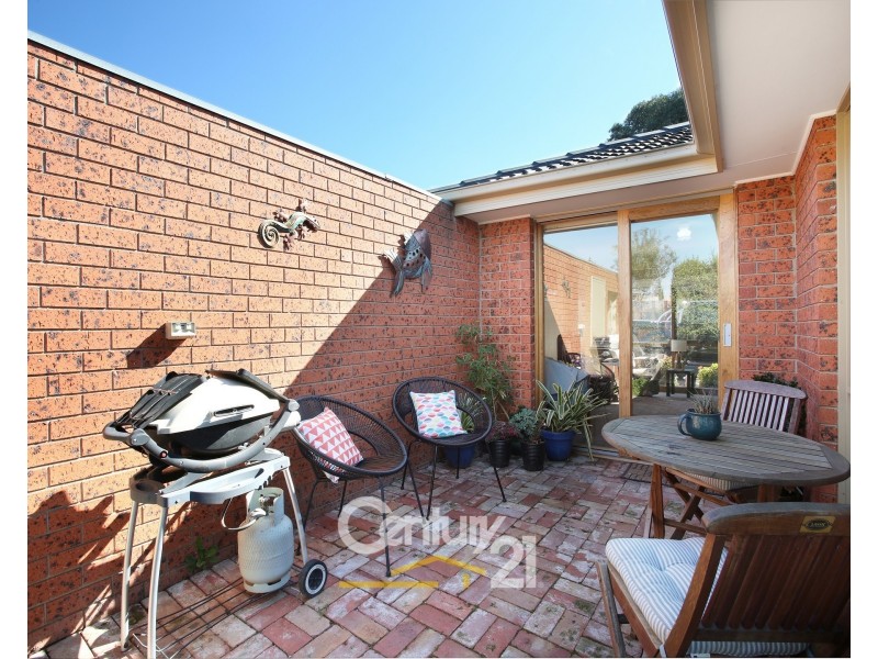 2/14 Wallowa Crescent, Narre Warren VIC 3805