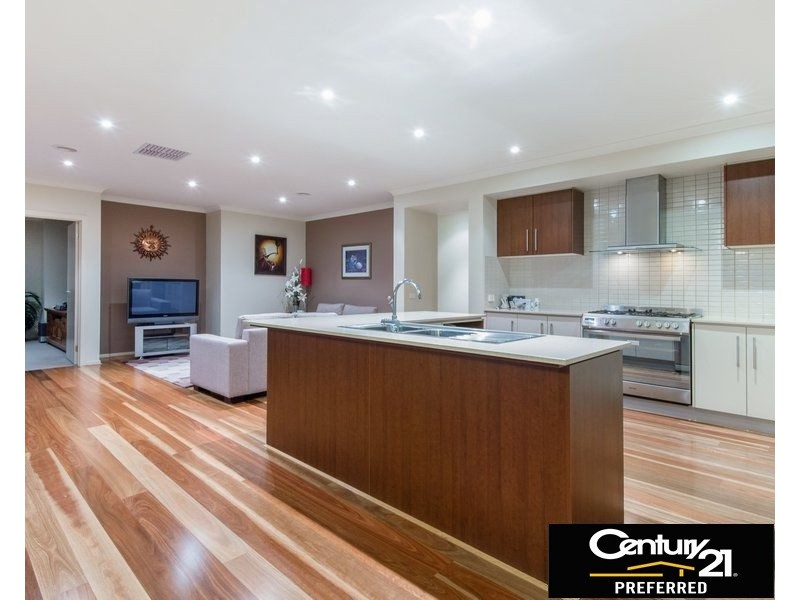 18 Stanhope Avenue, Berwick VIC 3806