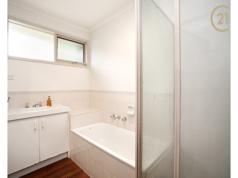 44 Amber Crescent, Narre Warren VIC 3805