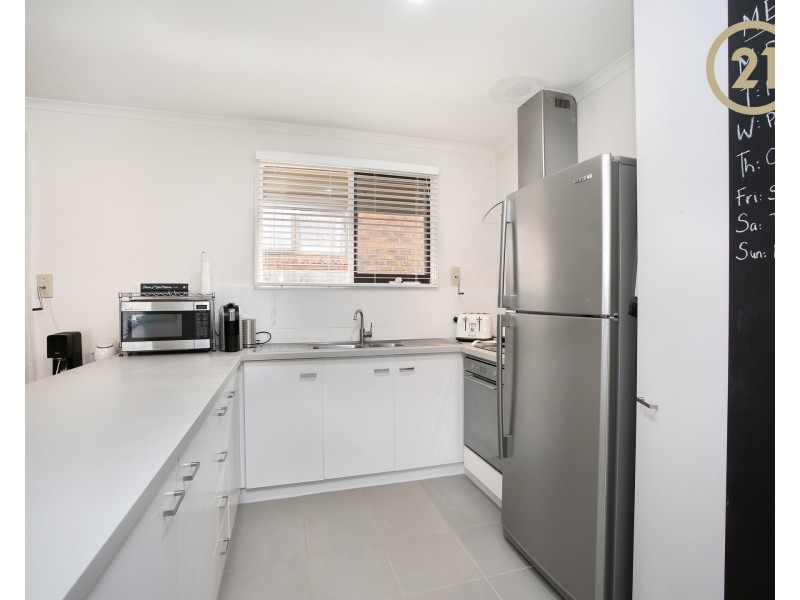 1/13 Wallowa Crescent, Narre Warren VIC 3805