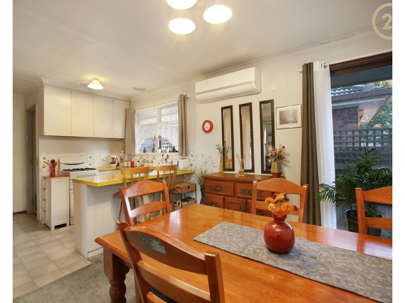 16 Rosalie Avenue, Cranbourne VIC 3977