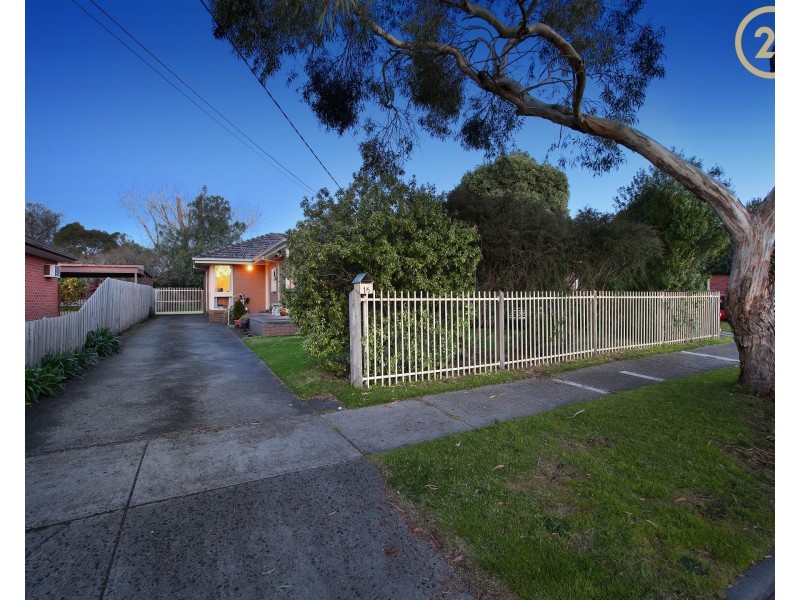 16 Rosalie Avenue, Cranbourne VIC 3977