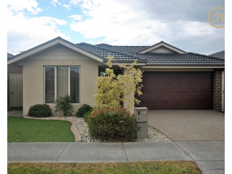 18 Blackledge Drive, Cranbourne East VIC 3977