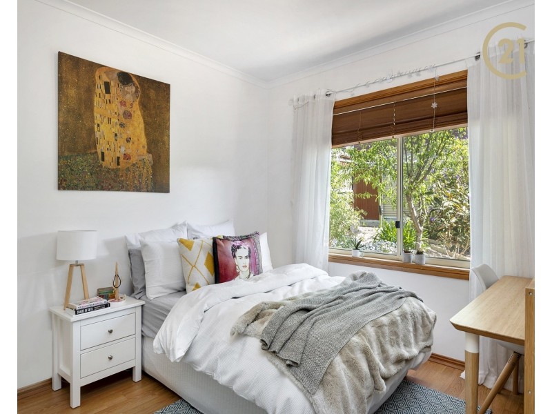 16 Hilltop Close, Narre Warren South VIC 3805