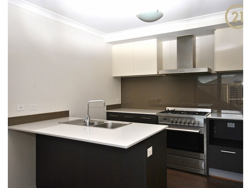 5  Fleuve Rise, Clyde North VIC 3978