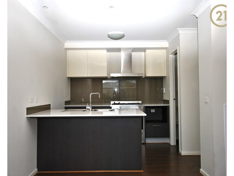 5  Fleuve Rise, Clyde North VIC 3978