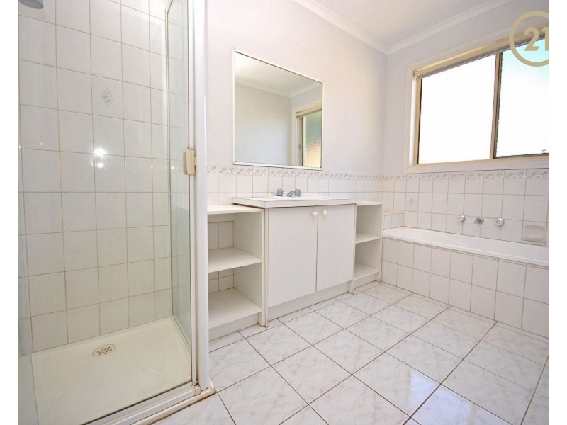 3/1 Daniher Close, Berwick VIC 3806