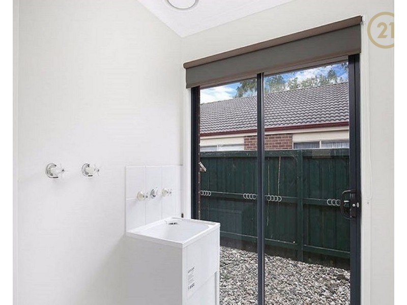 76 Harrington Drive, Narre Warren South VIC 3805