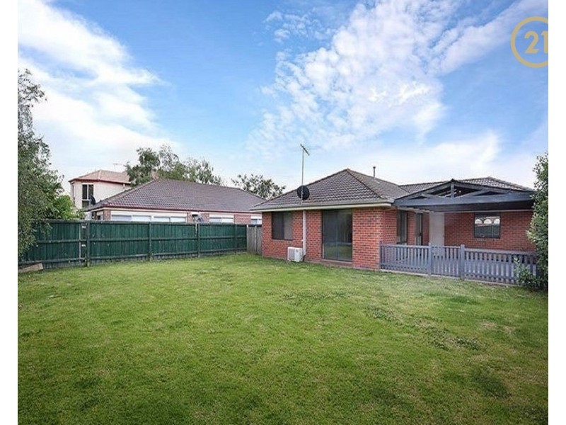 76 Harrington Drive, Narre Warren South VIC 3805