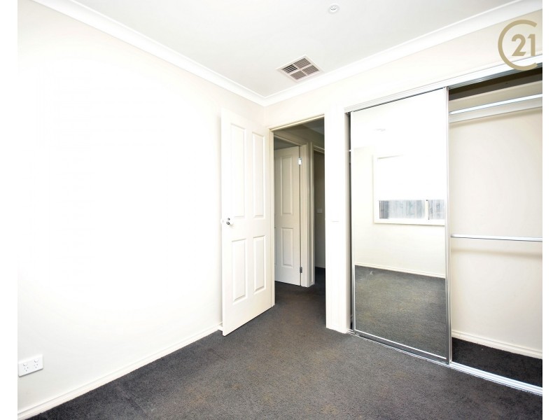 15 Goulburn Street, Cranbourne East VIC 3977