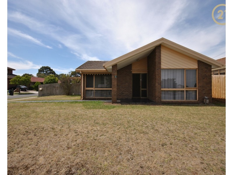 4 County Drive, Berwick VIC 3806
