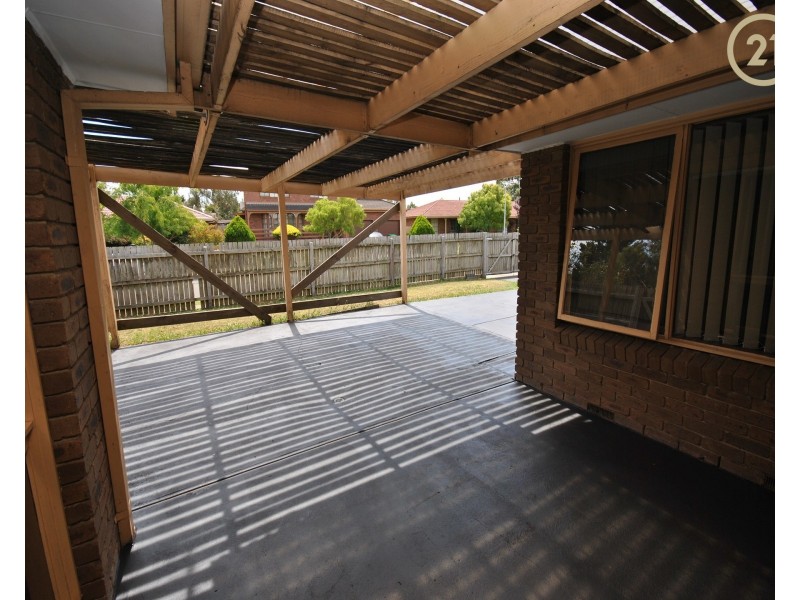 4 County Drive, Berwick VIC 3806