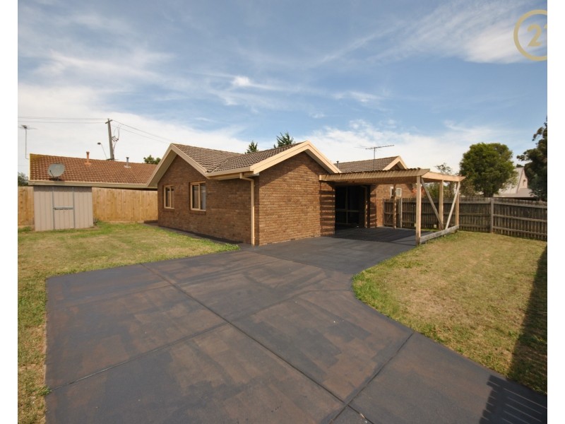 4 County Drive, Berwick VIC 3806