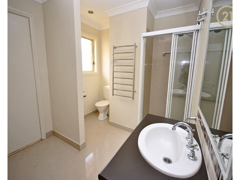 42 Garnet Close, Narre Warren VIC 3805