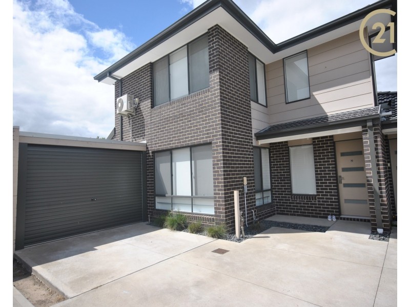 2/12 O’Malley Crescent, Dandenong North VIC 3175