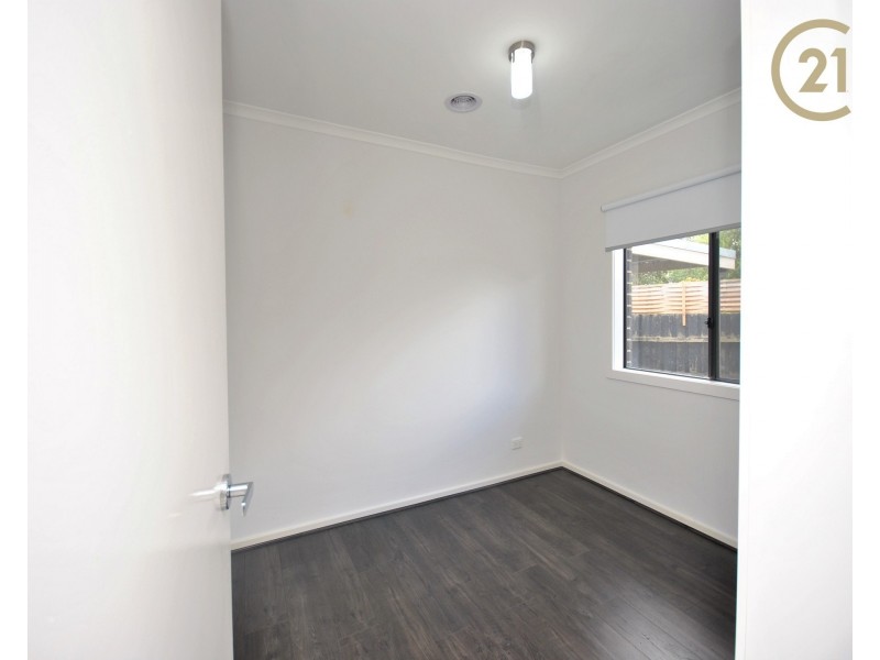 2/12 O’Malley Crescent, Dandenong North VIC 3175