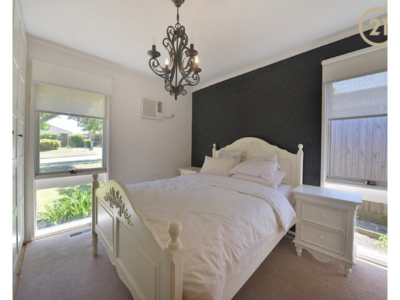 5 Crowley Avenue, Narre Warren VIC 3805