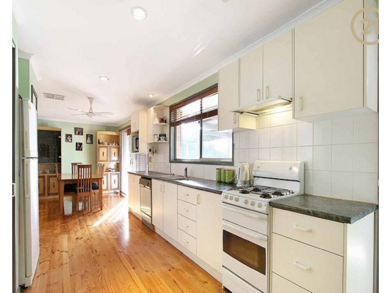 20 Ambleside Crescent, Berwick VIC 3806