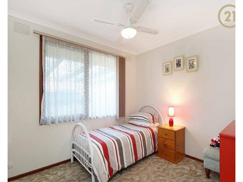 20 Ambleside Crescent, Berwick VIC 3806