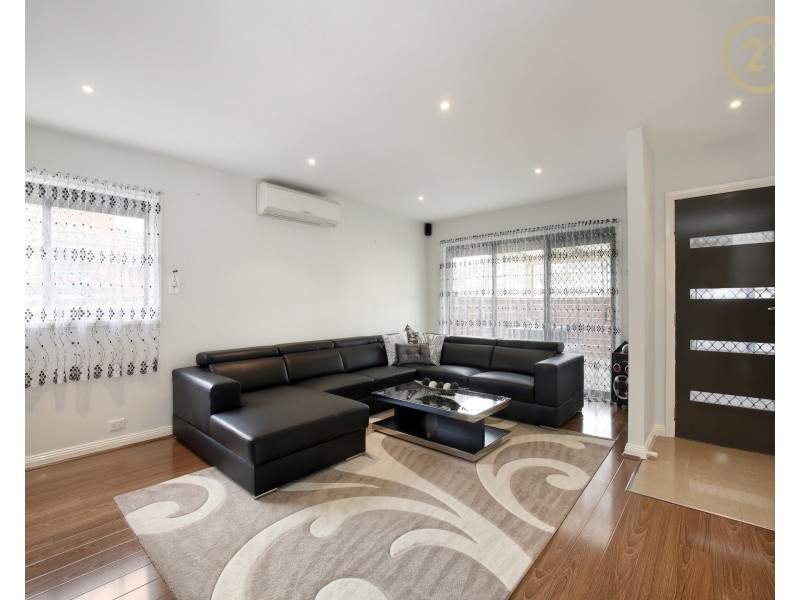1/12 Olive Road, Eumemmerring VIC 3177