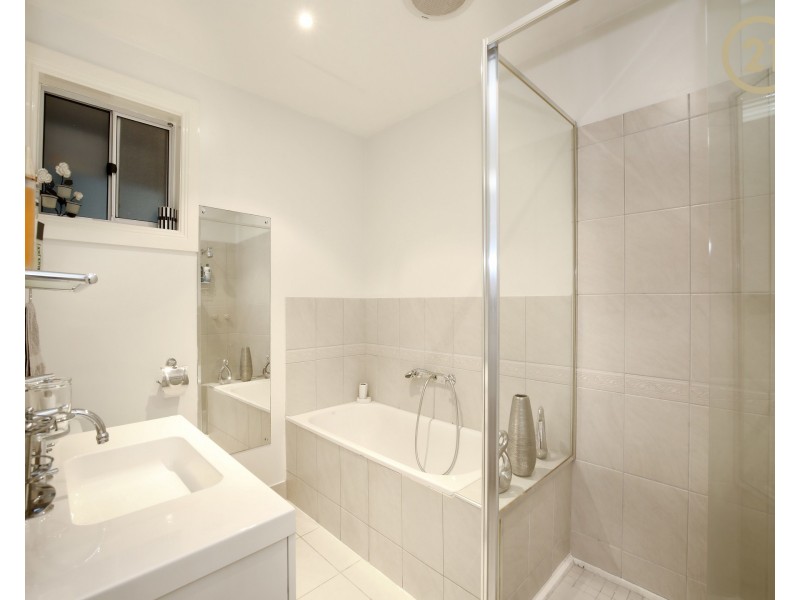 1/12 Olive Road, Eumemmerring VIC 3177