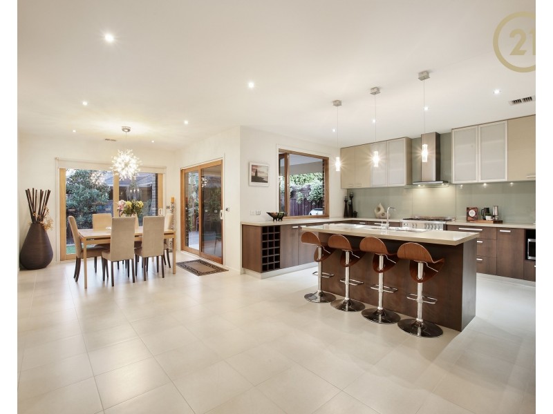 12 Norris Grove, Berwick VIC 3806