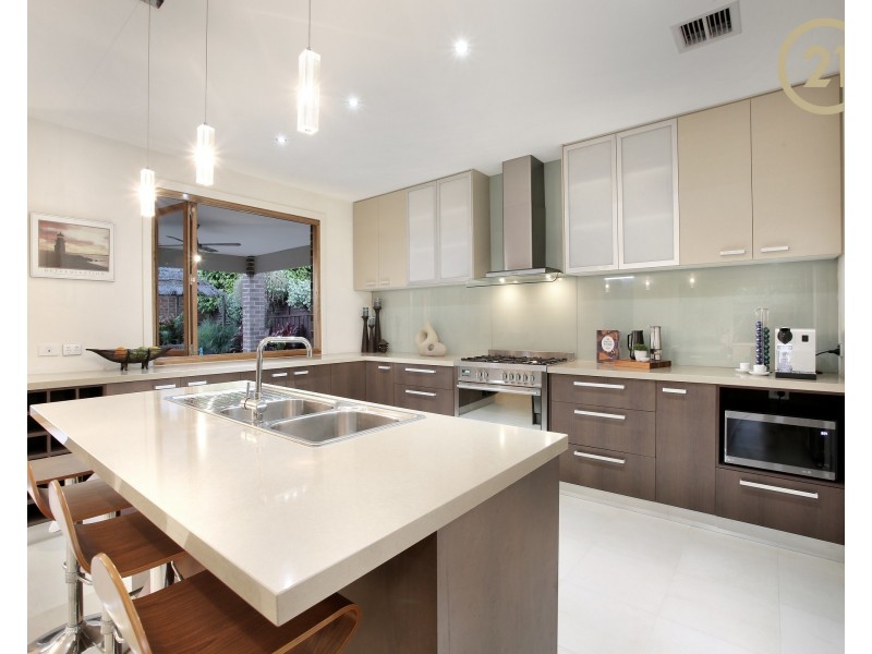 12 Norris Grove, Berwick VIC 3806