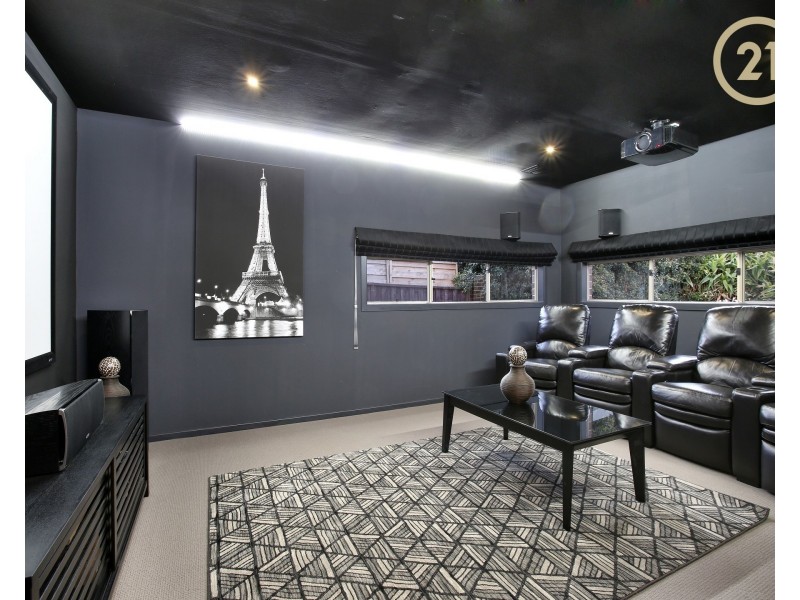 12 Norris Grove, Berwick VIC 3806