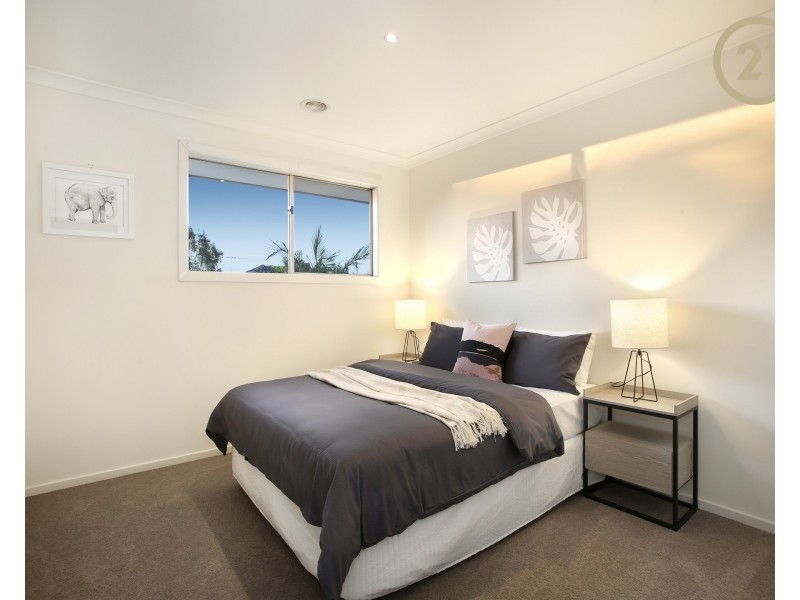 12 Norris Grove, Berwick VIC 3806