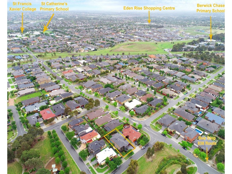 12 Norris Grove, Berwick VIC 3806