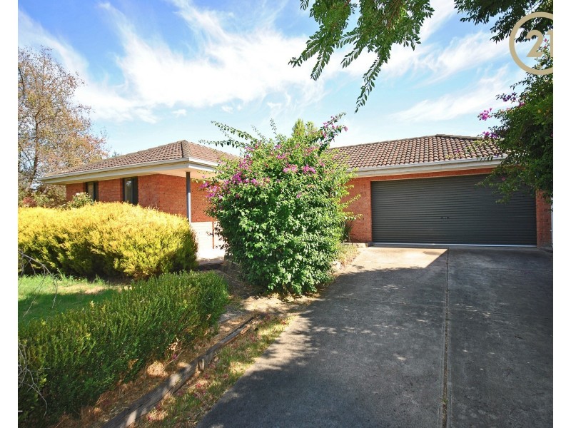 8 Nita Close, Narre Warren VIC 3805