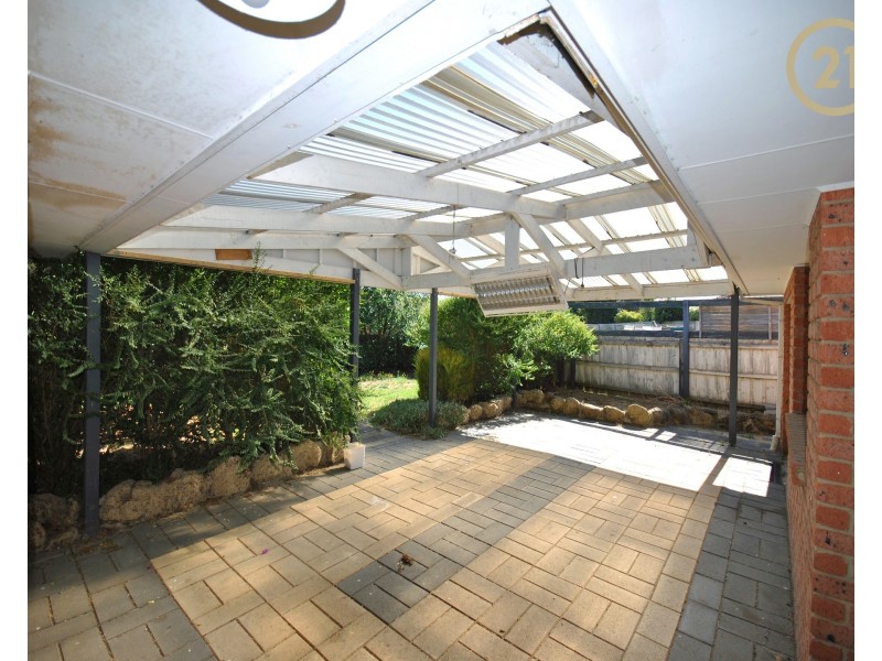 8 Nita Close, Narre Warren VIC 3805