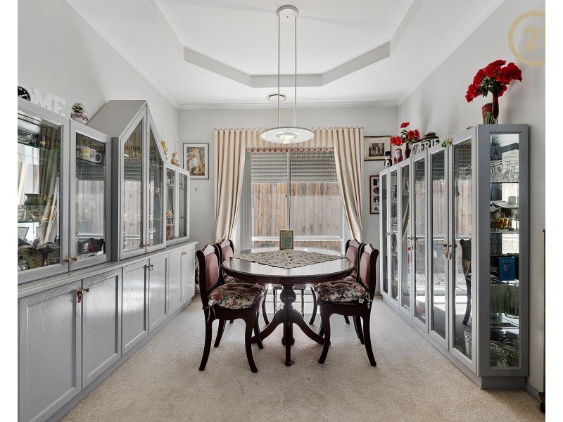 4  Hilltop Close, Narre Warren South VIC 3805