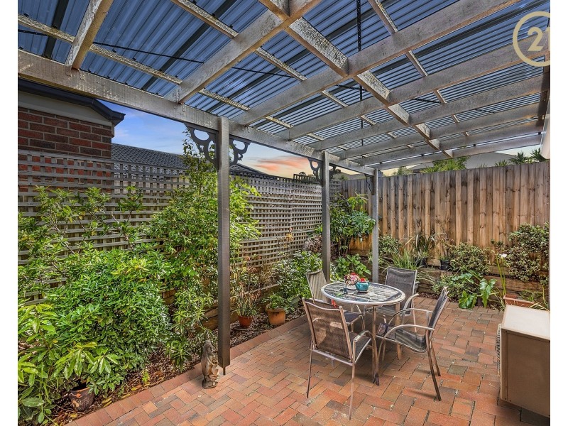 4  Hilltop Close, Narre Warren South VIC 3805