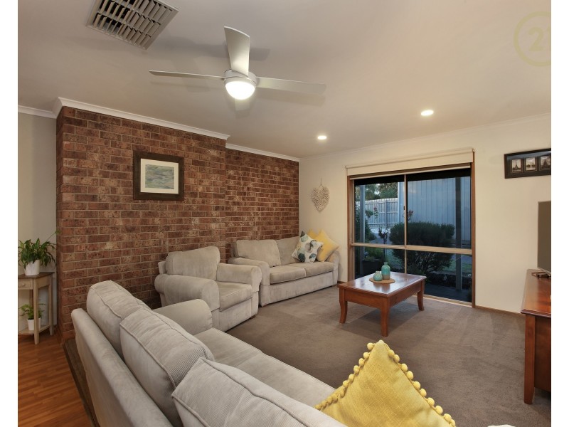 30 Bosco Close, Narre Warren VIC 3805