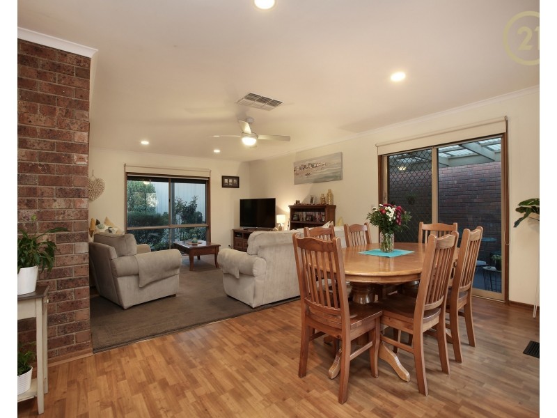 30 Bosco Close, Narre Warren VIC 3805