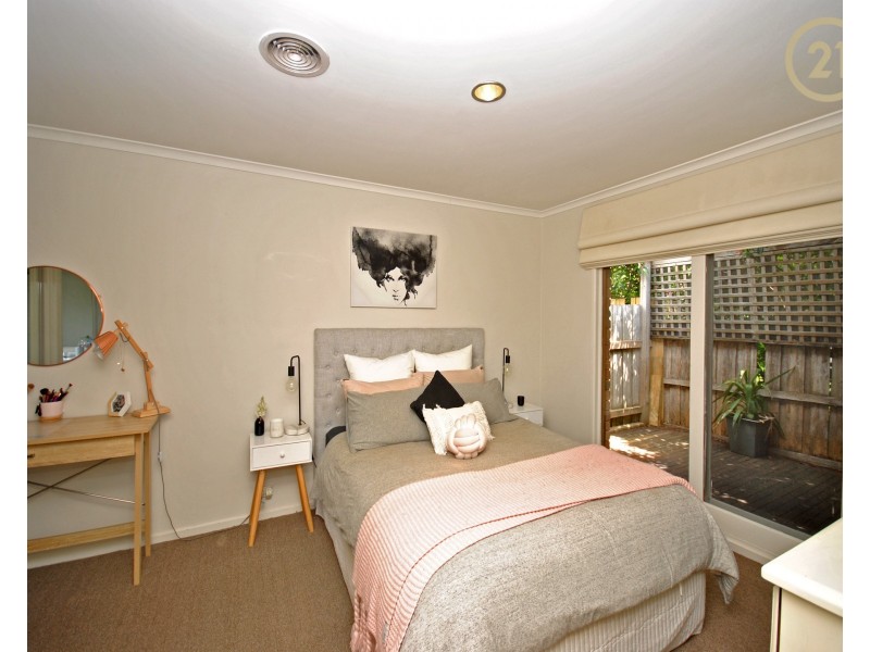 2 Cliveden Close, Narre Warren South VIC 3805