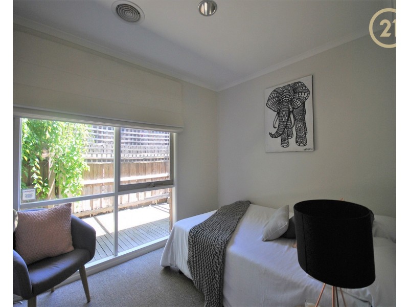 2 Cliveden Close, Narre Warren South VIC 3805