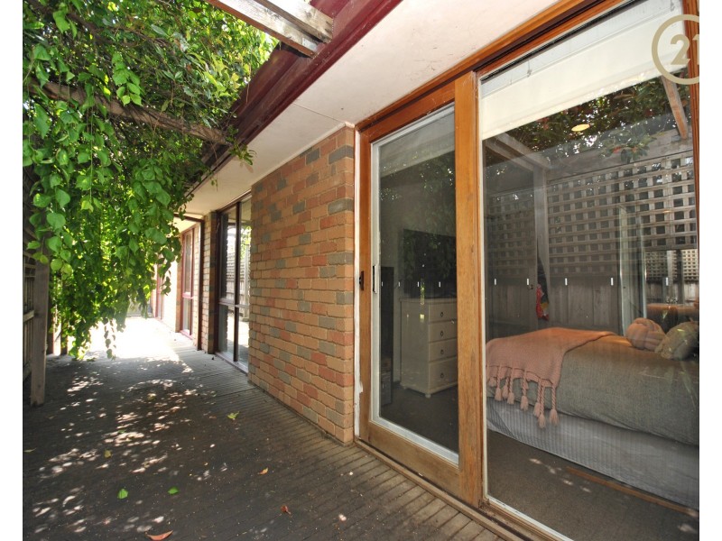 2 Cliveden Close, Narre Warren South VIC 3805