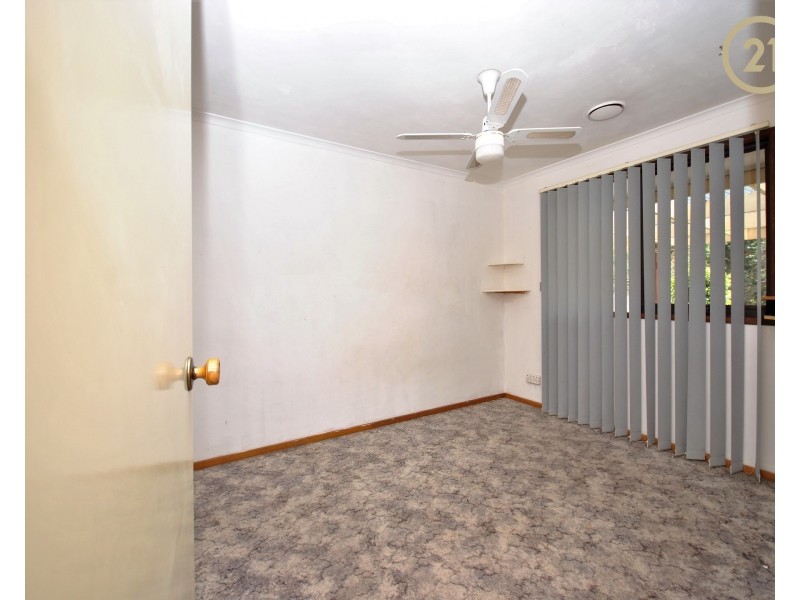 64  Collins Crescent, Berwick VIC 3806