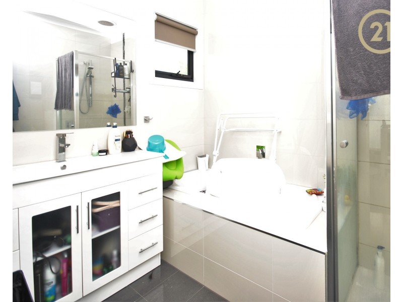 4/23 Ross Street, Dandenong VIC 3175