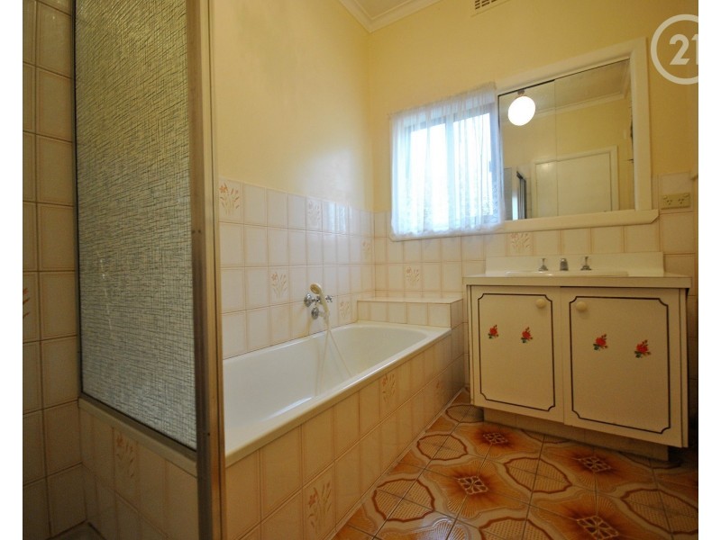 4 Bess Court, Dandenong VIC 3175