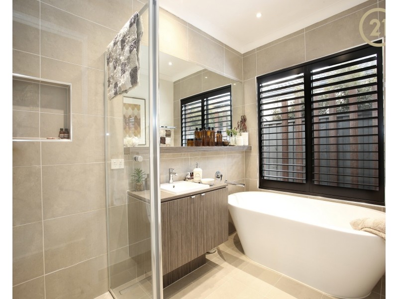 44 Flowerbloom Crescent, Clyde North VIC 3978