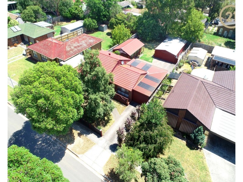 18 Selkirk Court, Berwick VIC 3806