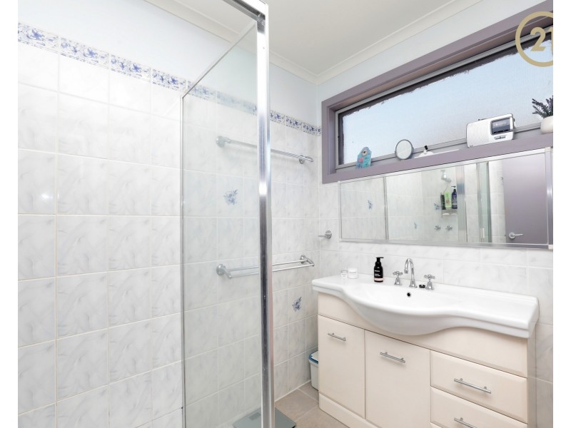 18 Selkirk Court, Berwick VIC 3806