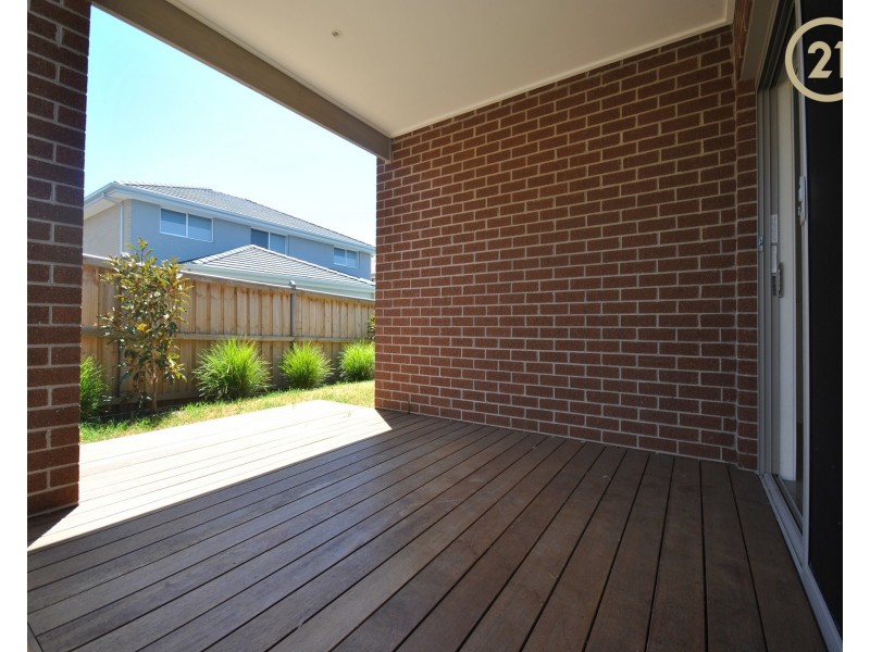 5 Wheelwright Street, Clyde North VIC 3978